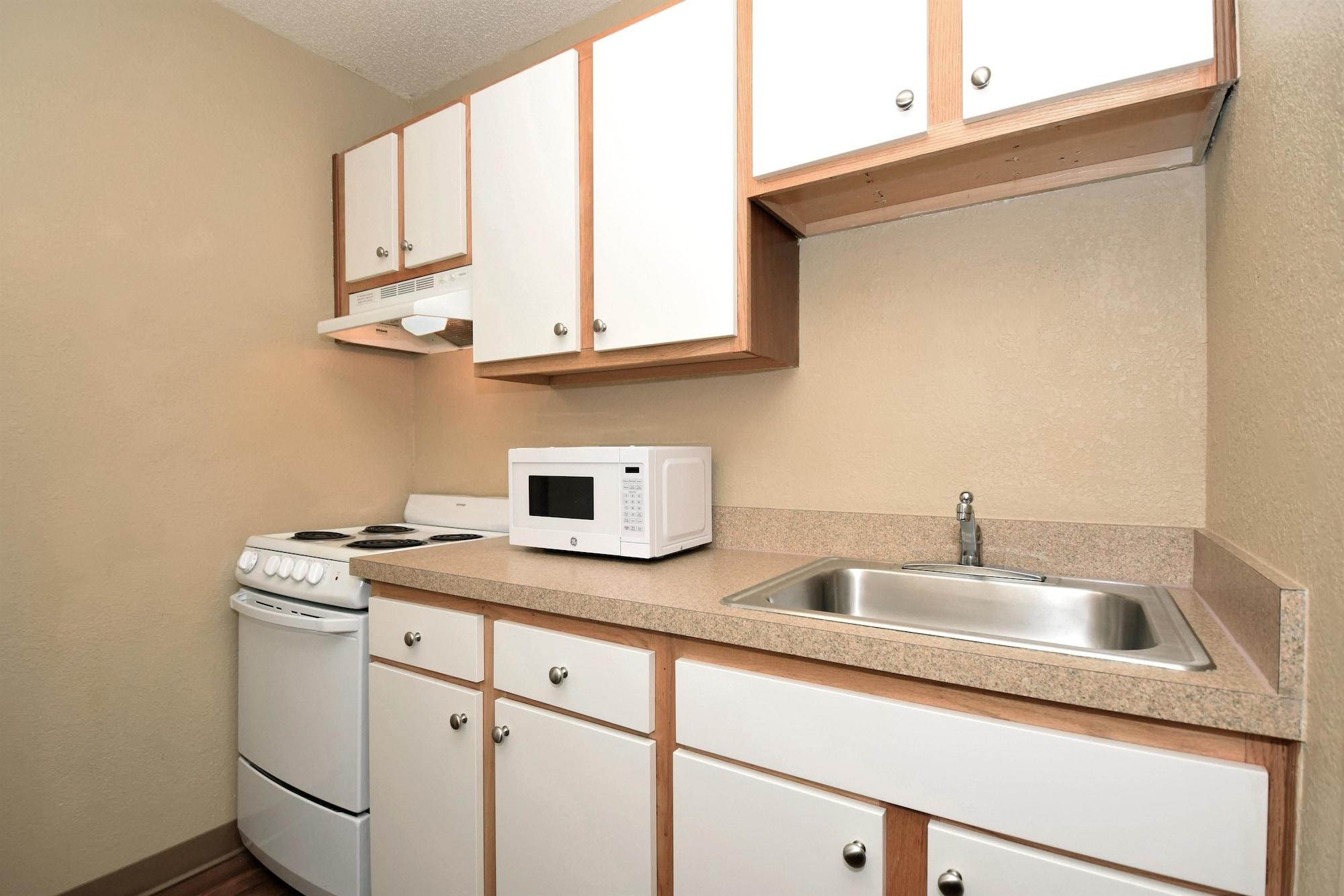Extended Stay America Suites - Cleveland - Мидълбърг Хайтс Екстериор снимка
