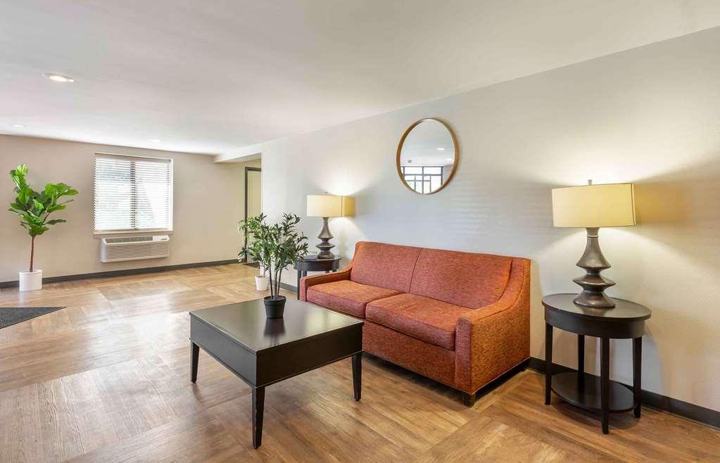 Extended Stay America Suites - Cleveland - Мидълбърг Хайтс Интериор снимка
