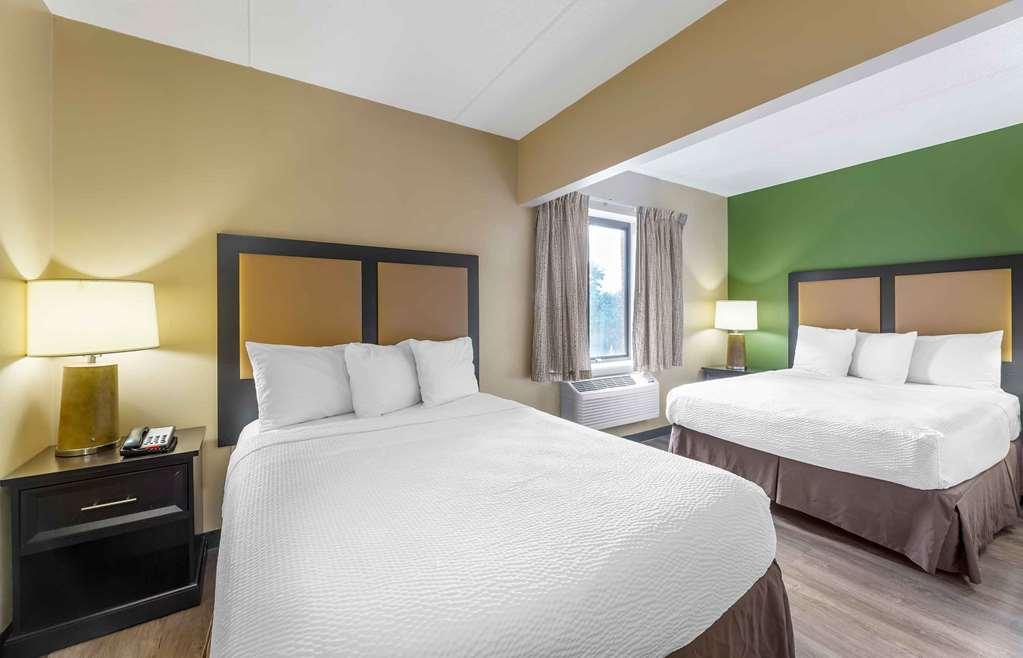 Extended Stay America Suites - Cleveland - Мидълбърг Хайтс Стая снимка
