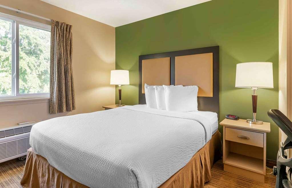 Extended Stay America Suites - Cleveland - Мидълбърг Хайтс Стая снимка