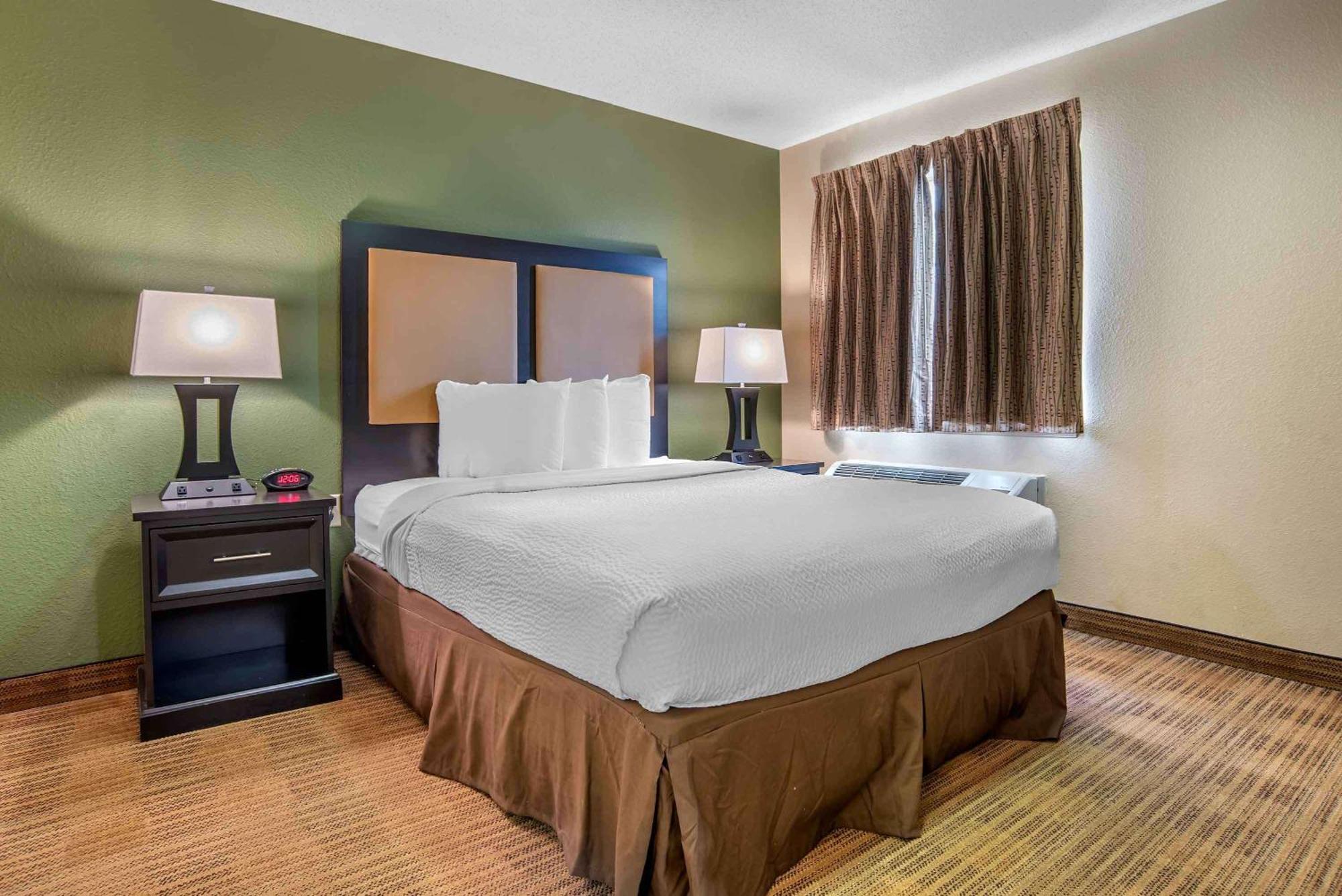 Extended Stay America Suites - Cleveland - Мидълбърг Хайтс Екстериор снимка